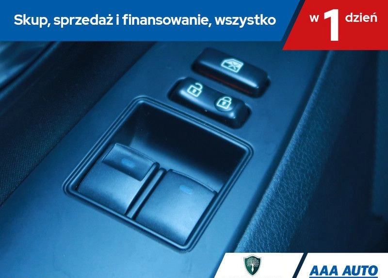 Toyota Avensis cena 53000 przebieg: 156404, rok produkcji 2015 z Staszów małe 191